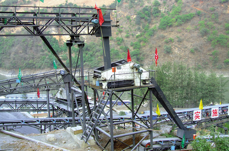 直線篩投產(chǎn)2