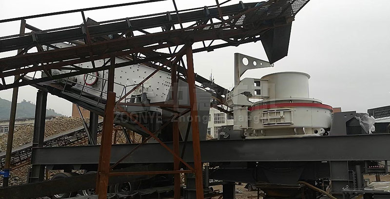 振動(dòng)篩沖擊破