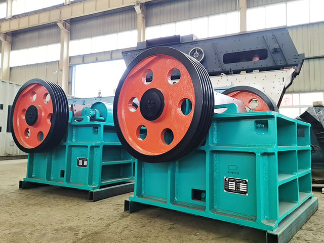 中意大事件！出口非洲石料廠破碎設備裝車發走